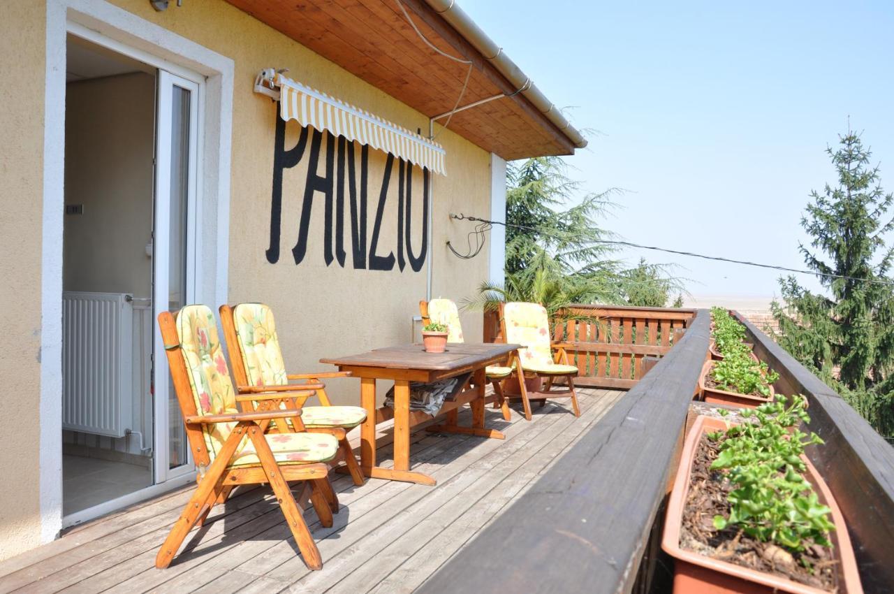 Bed and Breakfast Gloriett Panzio Fertoboz Экстерьер фото
