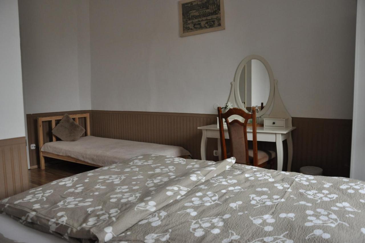 Bed and Breakfast Gloriett Panzio Fertoboz Экстерьер фото