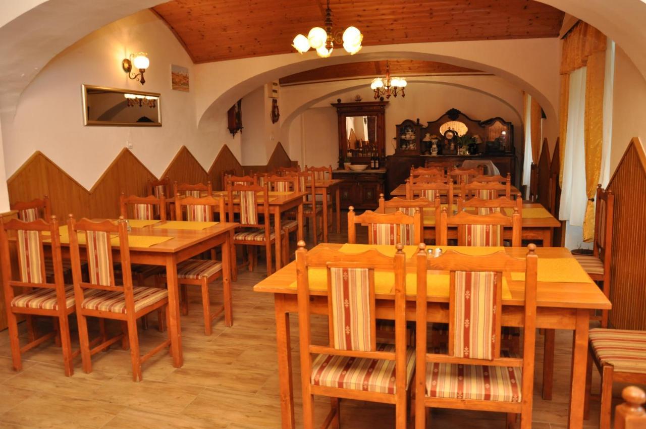 Bed and Breakfast Gloriett Panzio Fertoboz Экстерьер фото