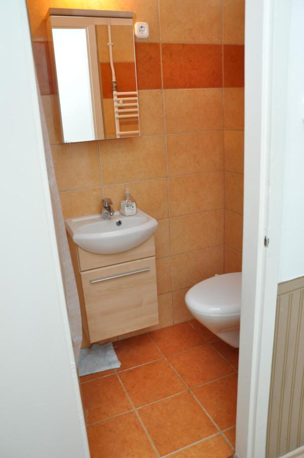Bed and Breakfast Gloriett Panzio Fertoboz Экстерьер фото
