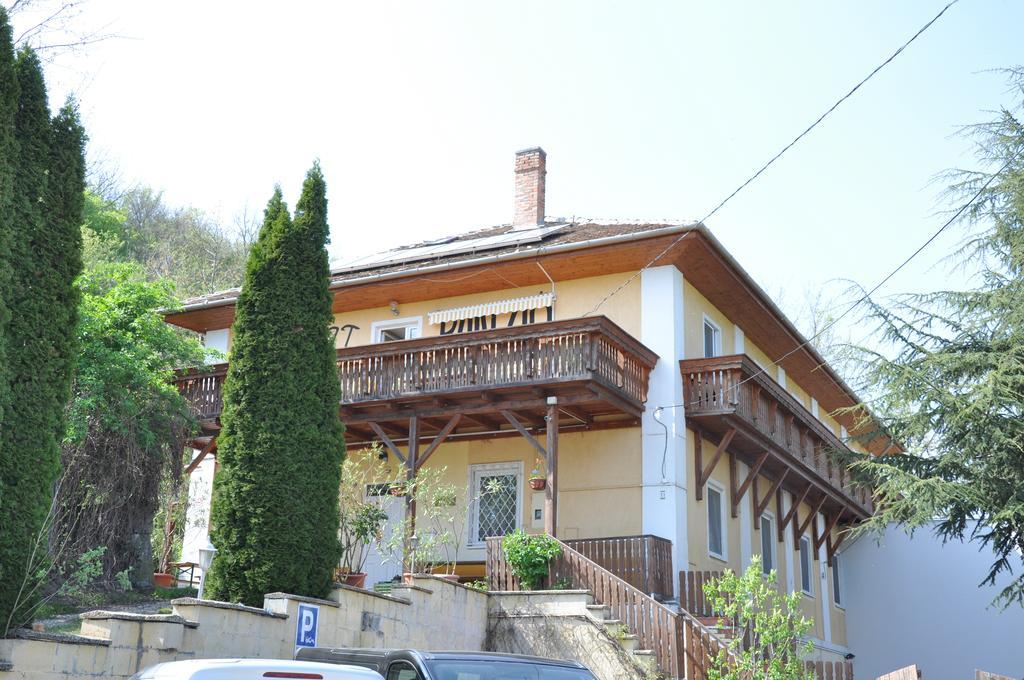 Bed and Breakfast Gloriett Panzio Fertoboz Экстерьер фото