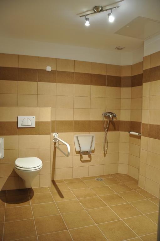 Bed and Breakfast Gloriett Panzio Fertoboz Экстерьер фото