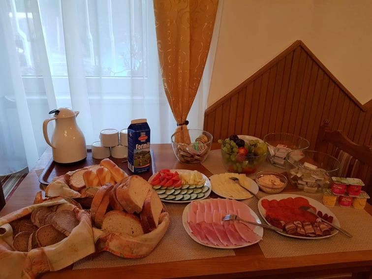 Bed and Breakfast Gloriett Panzio Fertoboz Экстерьер фото